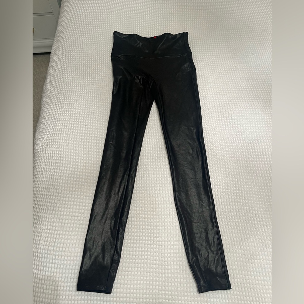Spanx faux leather leggings size small worn once